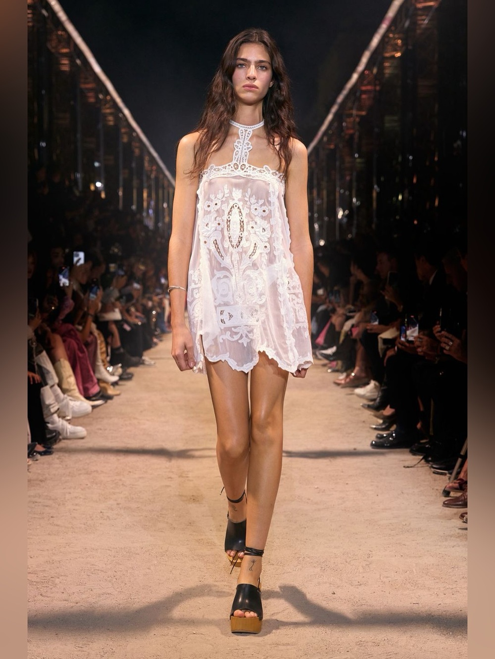 Auth Isabel Marant Spring 2024 Runway Ready to wear- Black Platform. - Picture 10 of 10